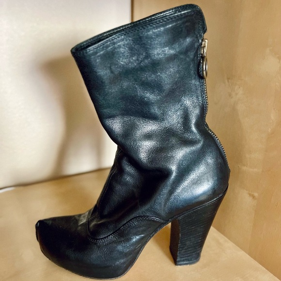 Fiorentini + Baker Black Heeled Leather Boots brass zipper size 36 (US 5.5/6) - Picture 6 of 12